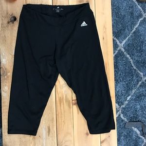Adidas climate Capri leggings
